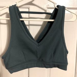 Alo Ribbed Cross-Back Bra